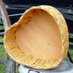 Medium Heart Basket